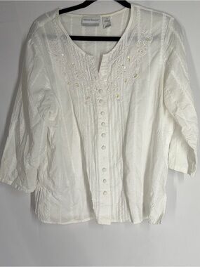 Alfred Dunner White Embroidered Pintuck Button-Front Blouse